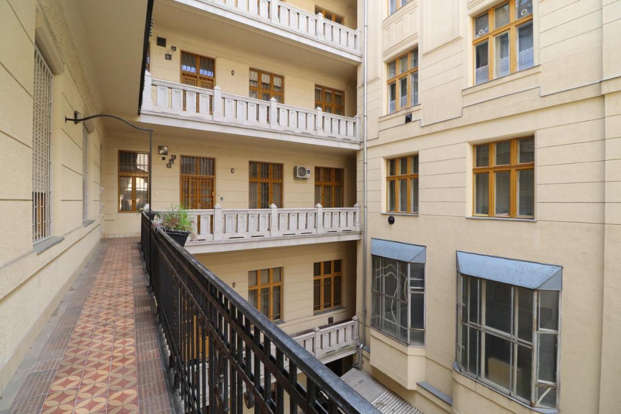 Broadway Downtown Deluxe Budapest Budapeste Exterior foto